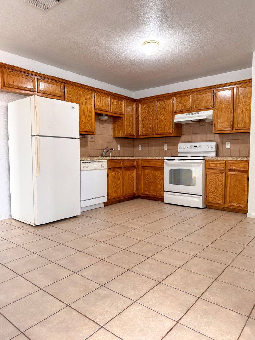 Apartment for rent at 502 Bermuda, Copperas Cove, TX 76522