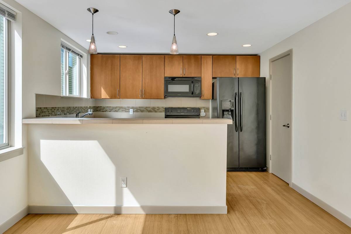 Townhouse for rent at 4781 35th Ave S, Seattle, WA 98118