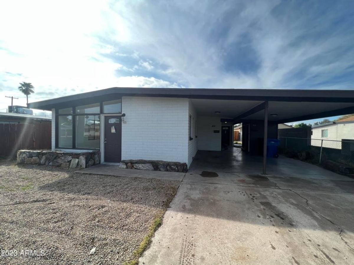 House for rent at 453 W University Dr, Mesa, AZ 85201