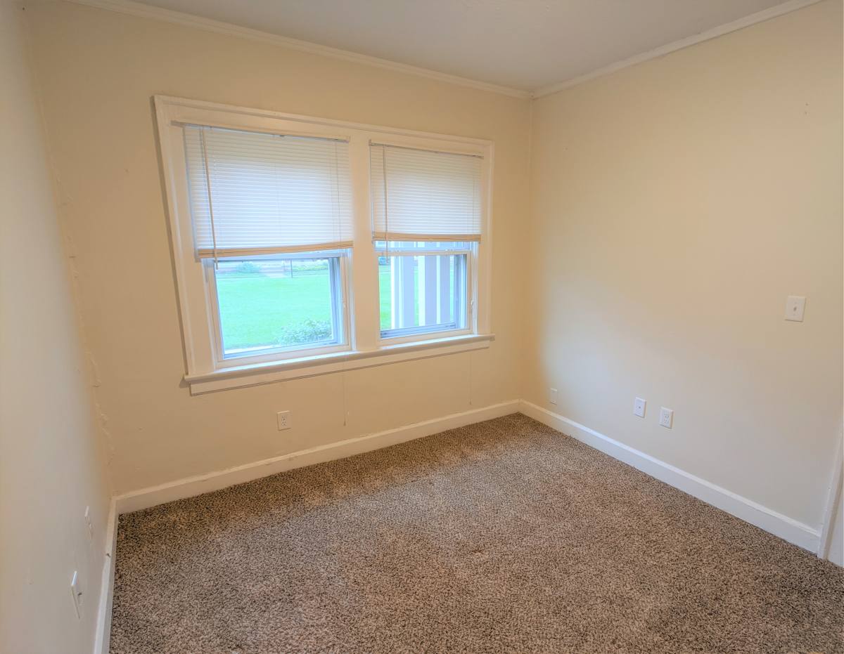 Apartment for rent at 5901 E Washington St, Indianapolis, IN 46219