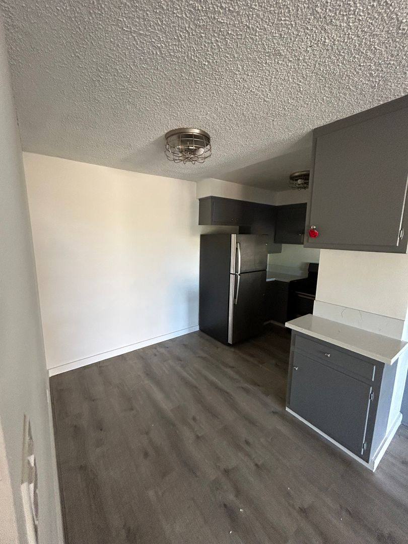 Apartment for rent at 12128 Ramona Ave, Hawthorne, CA 90250