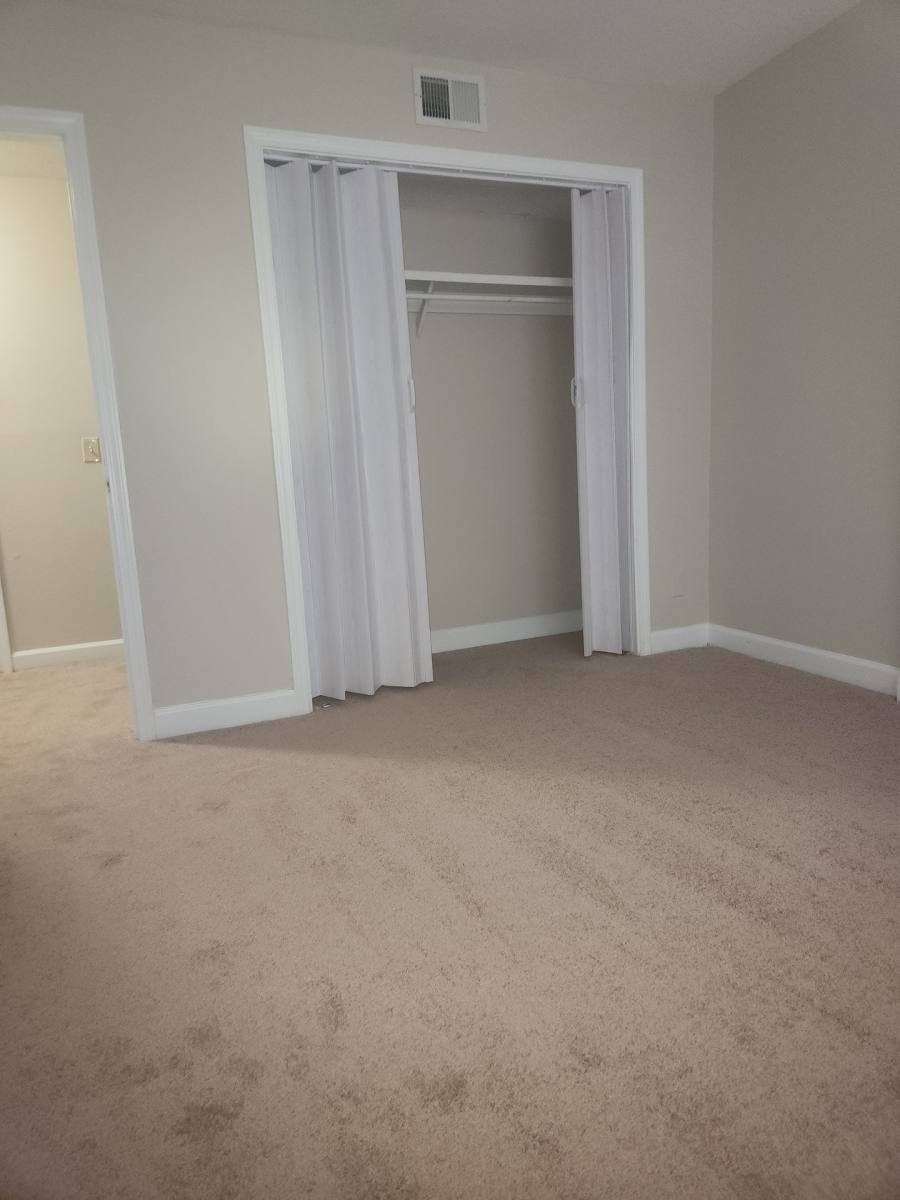 Apartment for rent at 114 Menlo Dr, Columbia, SC 29210