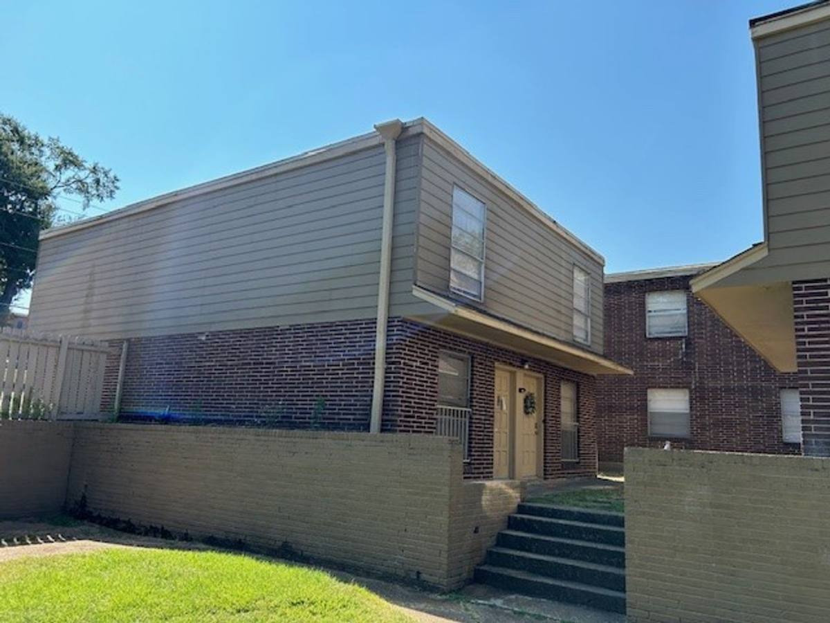 Apartment for rent at 1505 N W St, Jackson, MS 39202