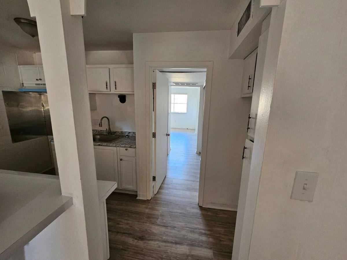 Apartment for rent at 1505 N W St, Jackson, MS 39202