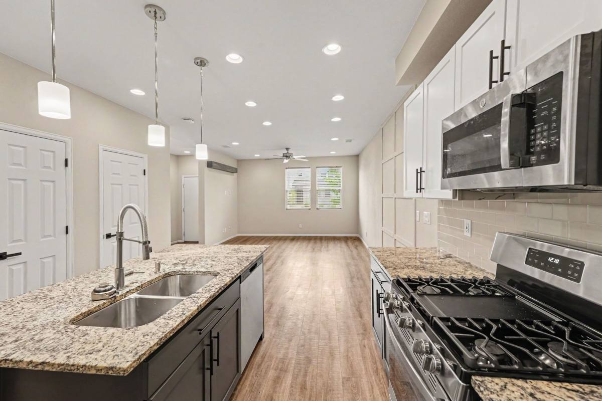 Townhouse for rent at 16078 E Elk Dr, Denver, CO 80239