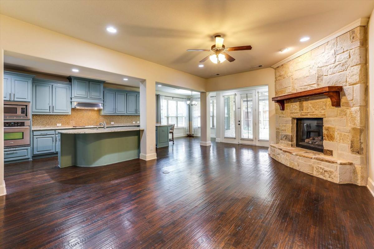 House for rent at 419 Rio Grande Dr, Irving, TX 75039