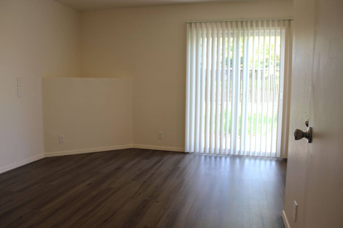 House for rent at 52636 NW 2nd St, Scappoose, OR 97056
