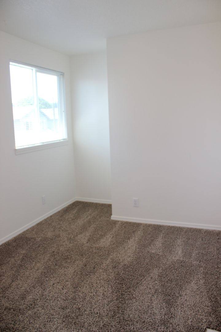 House for rent at 52636 NW 2nd St, Scappoose, OR 97056