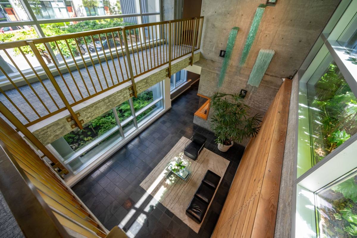 Apartment for rent at 2717 Western Ave, Seattle, WA 98121