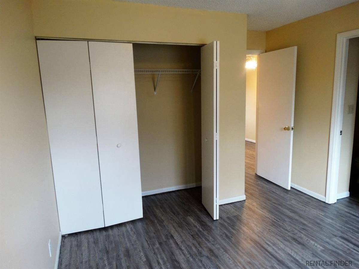 Apartment for rent at 2439 Green River Rd, Henderson, KY 42420