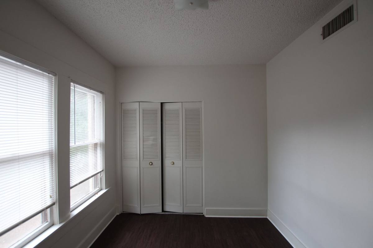 Apartment for rent at 808 S Robertson Ave, Tyler, TX 75701