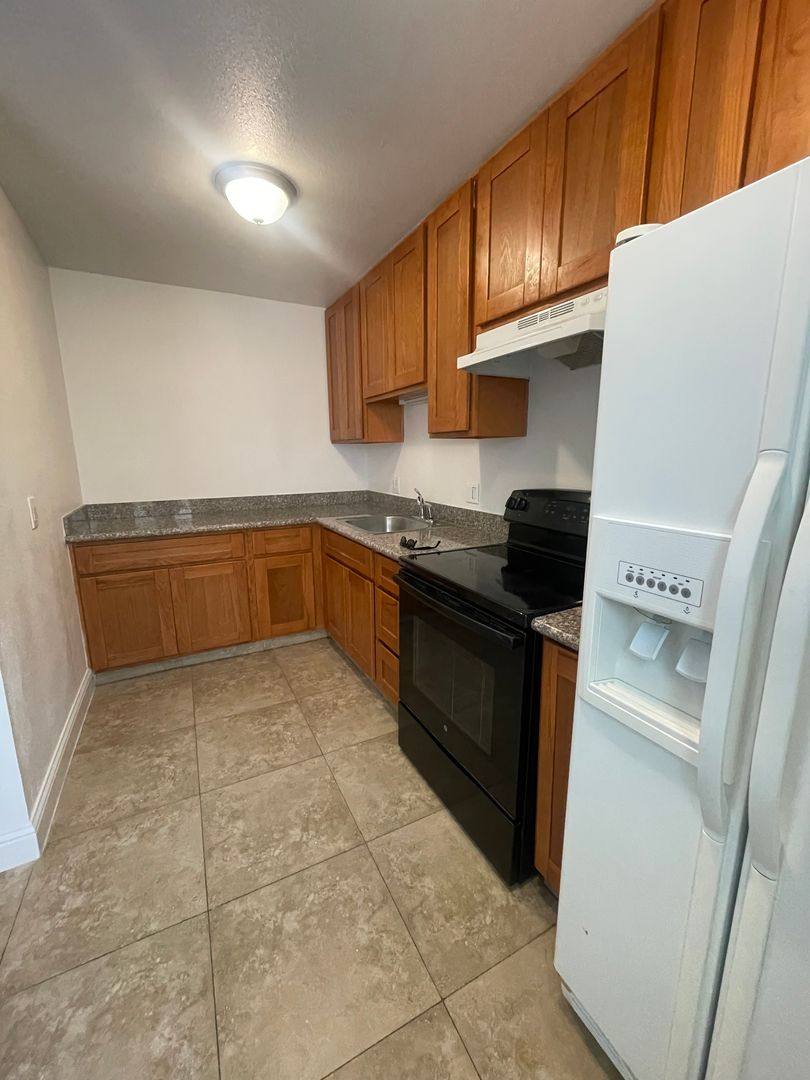 Apartment for rent at 721 - 723 Menker Ave, San Jose, CA 95128