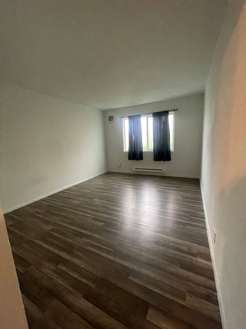 Apartment for rent at 721 - 723 Menker Ave, San Jose, CA 95128