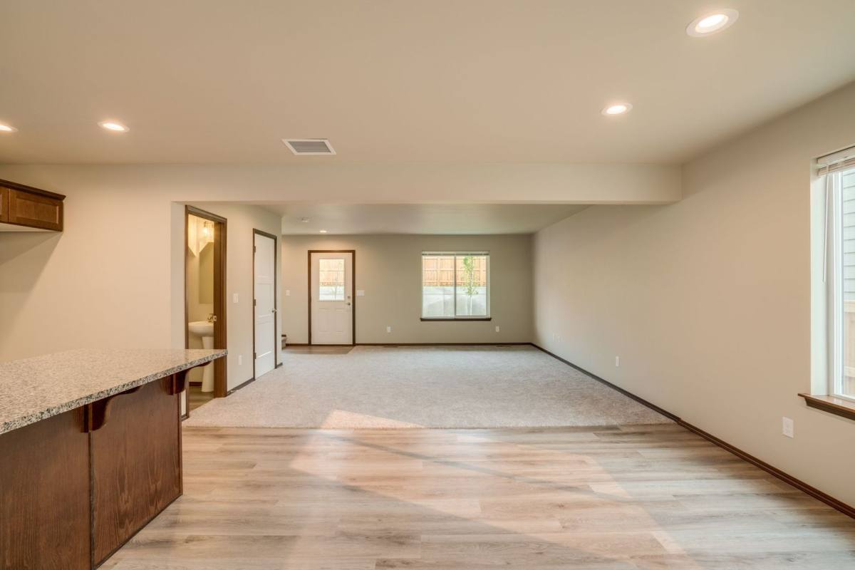 House for rent at 489 S Kansas Loop, East Wenatchee, WA 98802