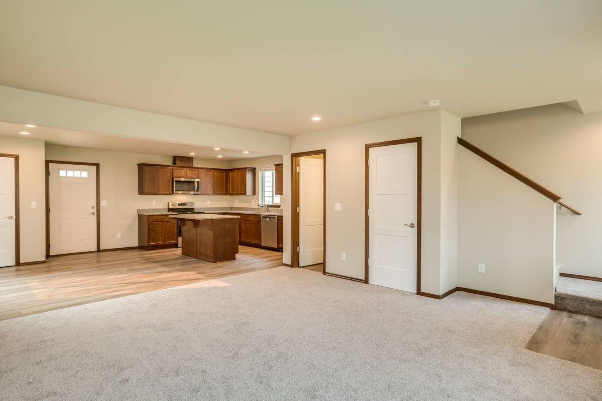 House for rent at 489 S Kansas Loop, East Wenatchee, WA 98802
