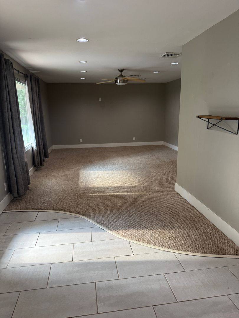 House for rent at 1215 Westlawn Dr, Norman, OK 73069