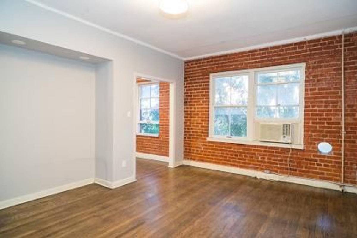 Apartment for rent at 729 - 735 S St Andrews Place, Los Angeles, CA 90005