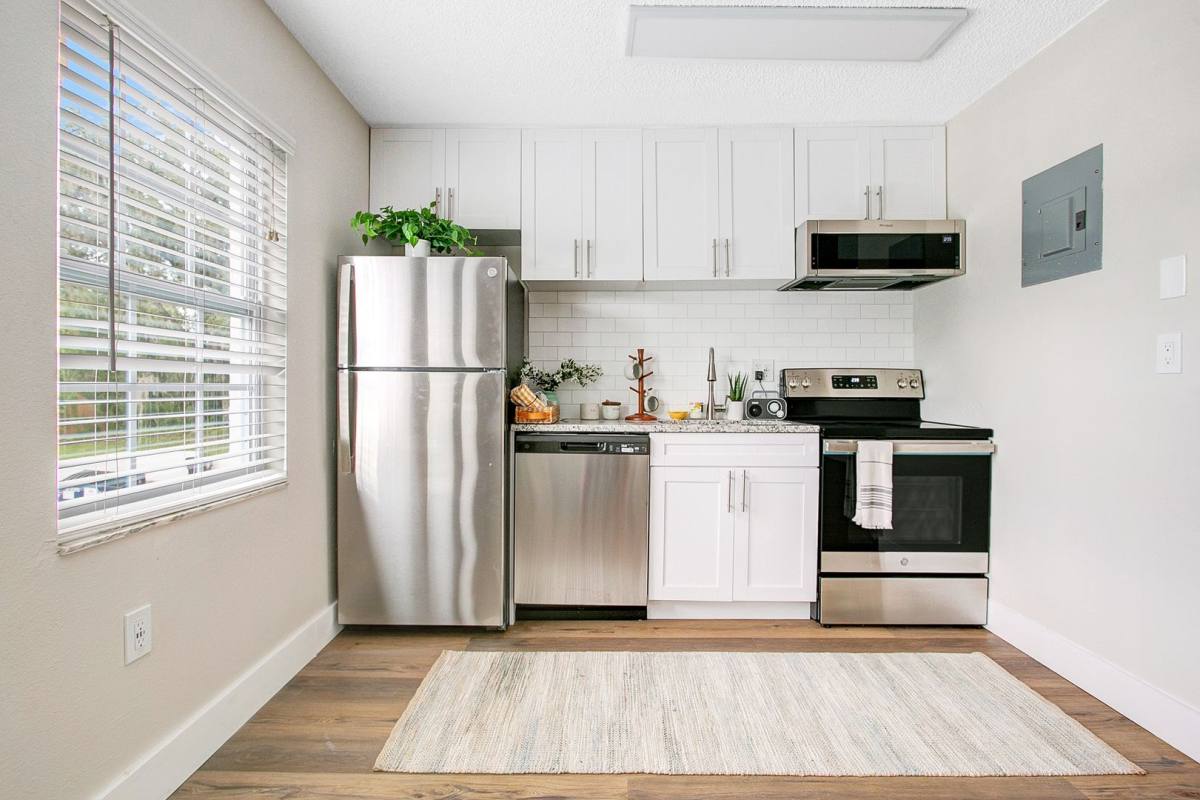 Apartment for rent at 809 Weldona Lane, Orlando, FL 32801
