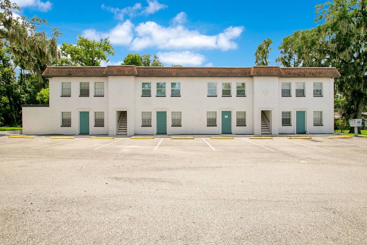 Apartment for rent at 809 Weldona Lane, Orlando, FL 32801