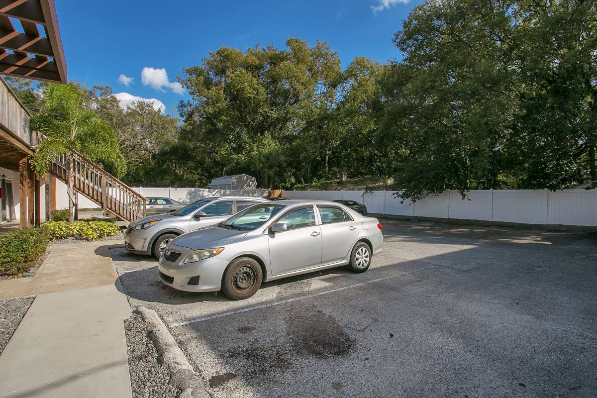 Apartment for rent at 809 Weldona Lane, Orlando, FL 32801