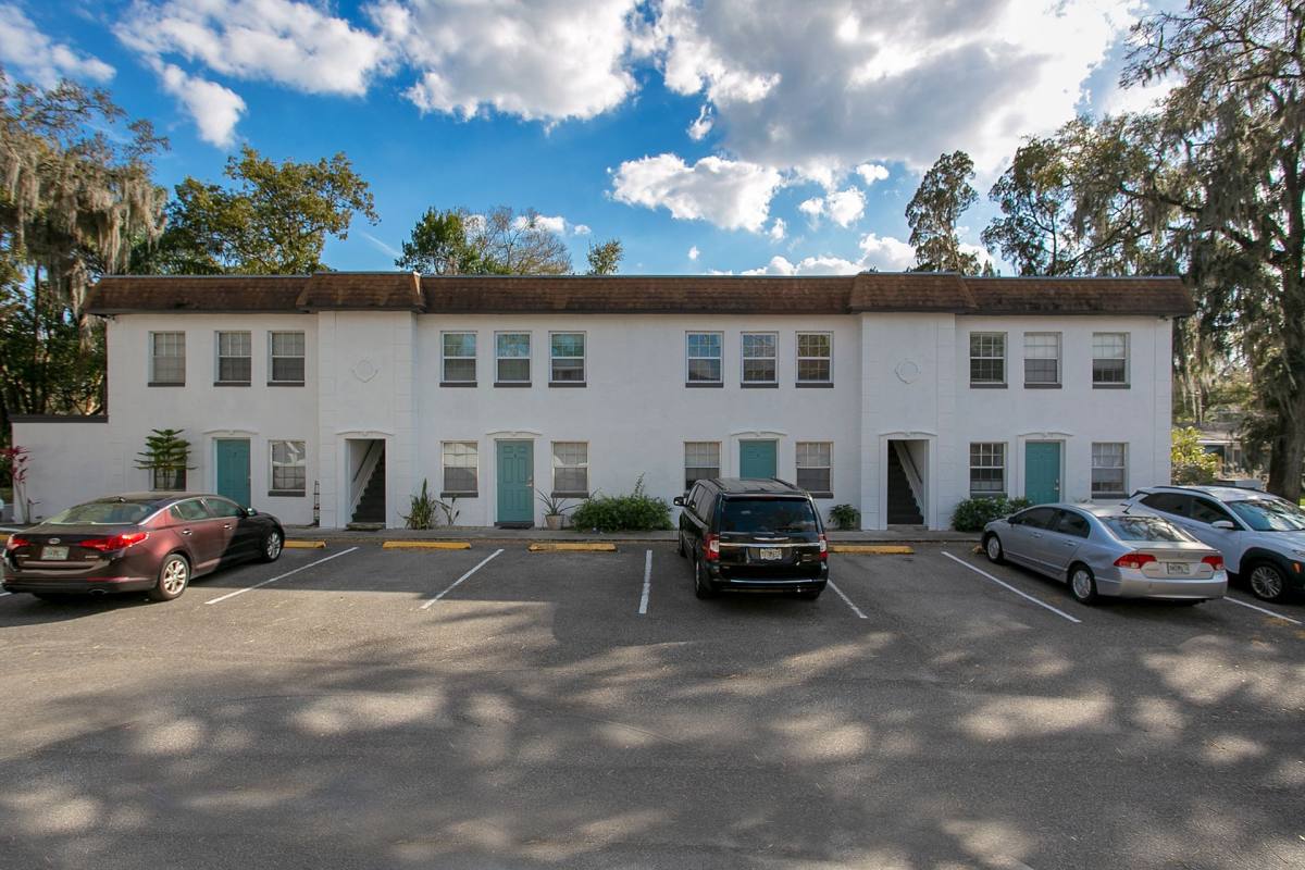 Apartment for rent at 809 Weldona Lane, Orlando, FL 32801