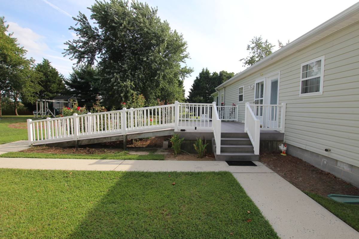 House for rent at 26499 Hollyville Rd, Millsboro, DE 19966