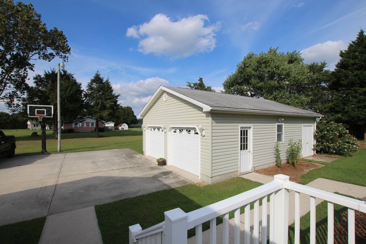House for rent at 26499 Hollyville Rd, Millsboro, DE 19966