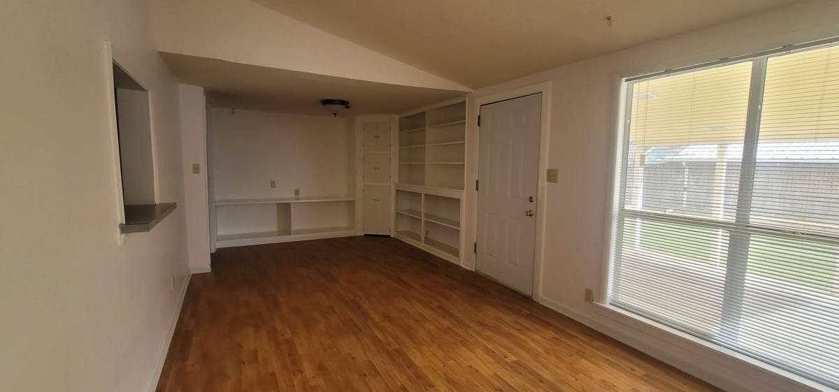 Apartment for rent at 2709 S Van Buren, Amarillo, TX 79109