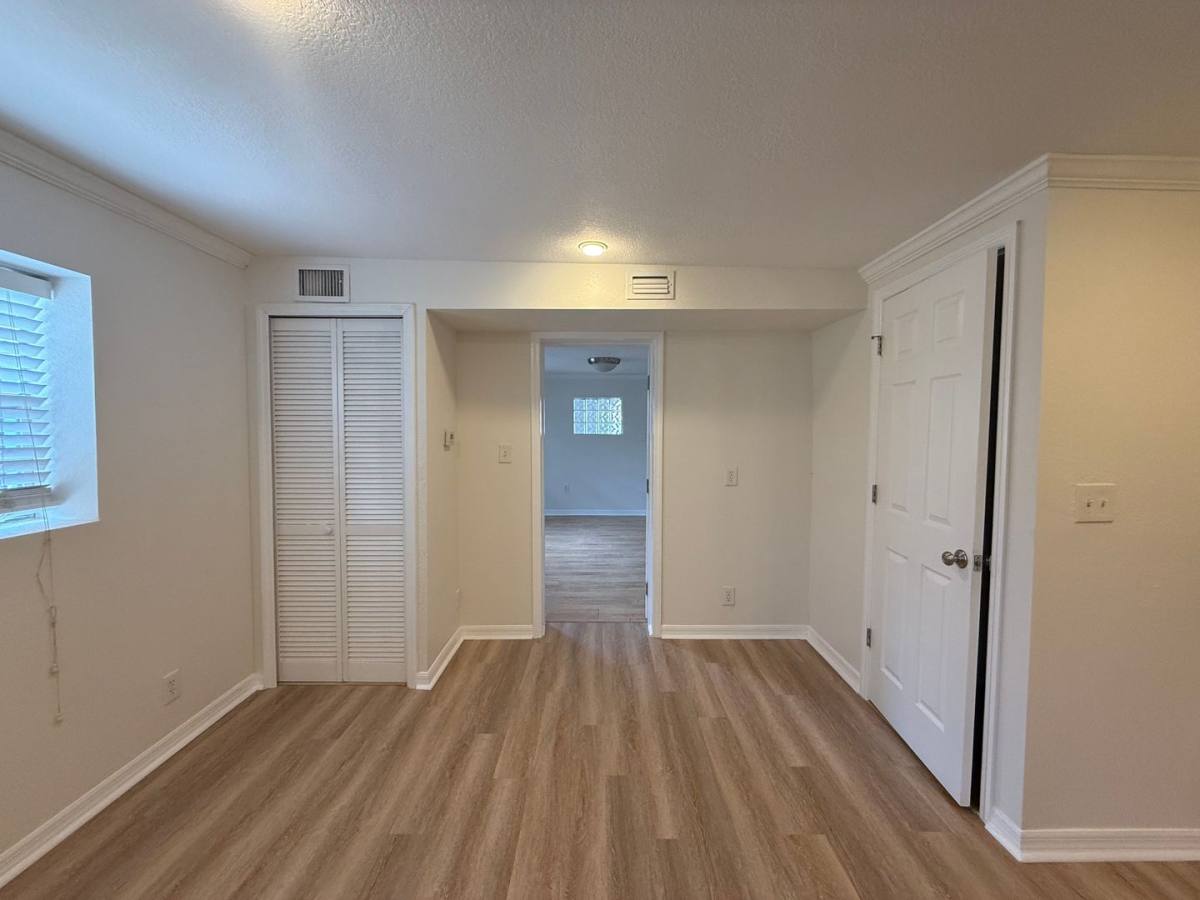 Apartment for rent at 3318 W Walnut St, Tampa, FL 33607