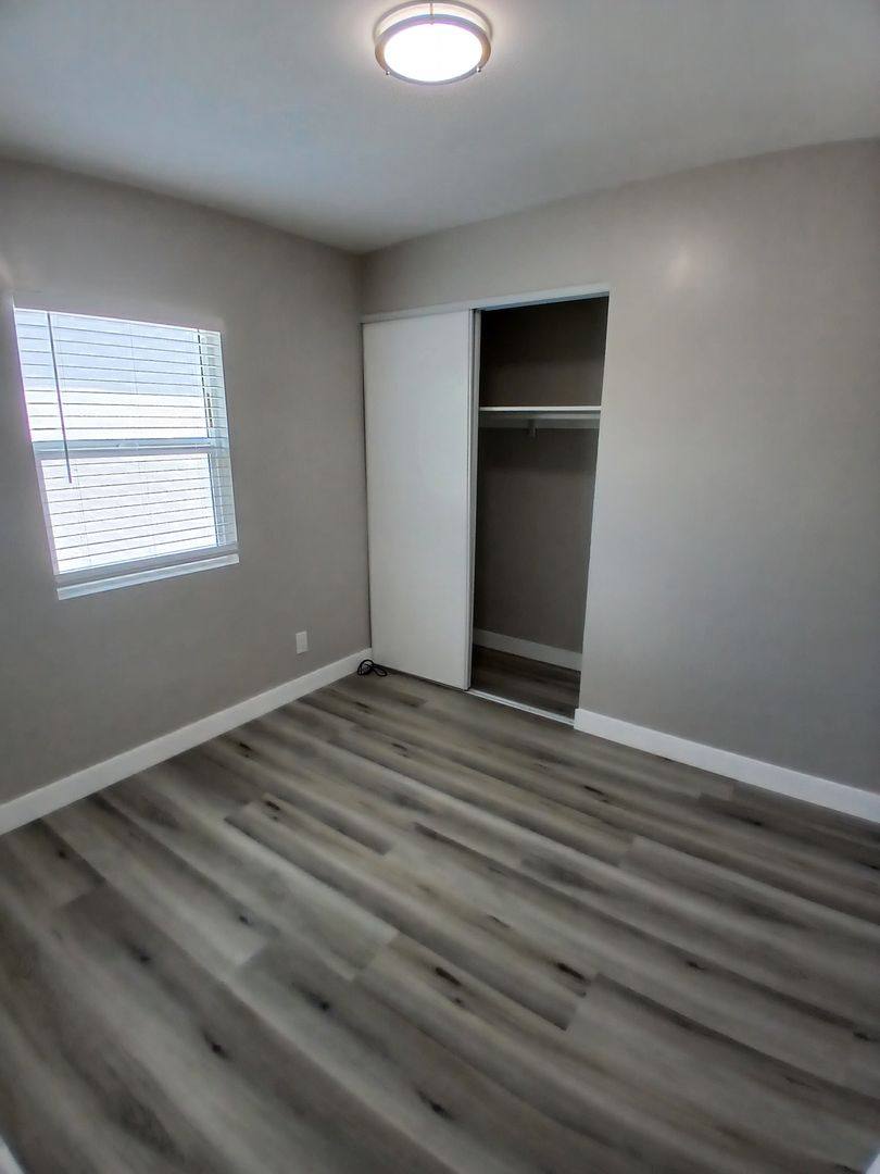 Apartment for rent at 3220 Santa Fe Ave, Long Beach, CA 90810