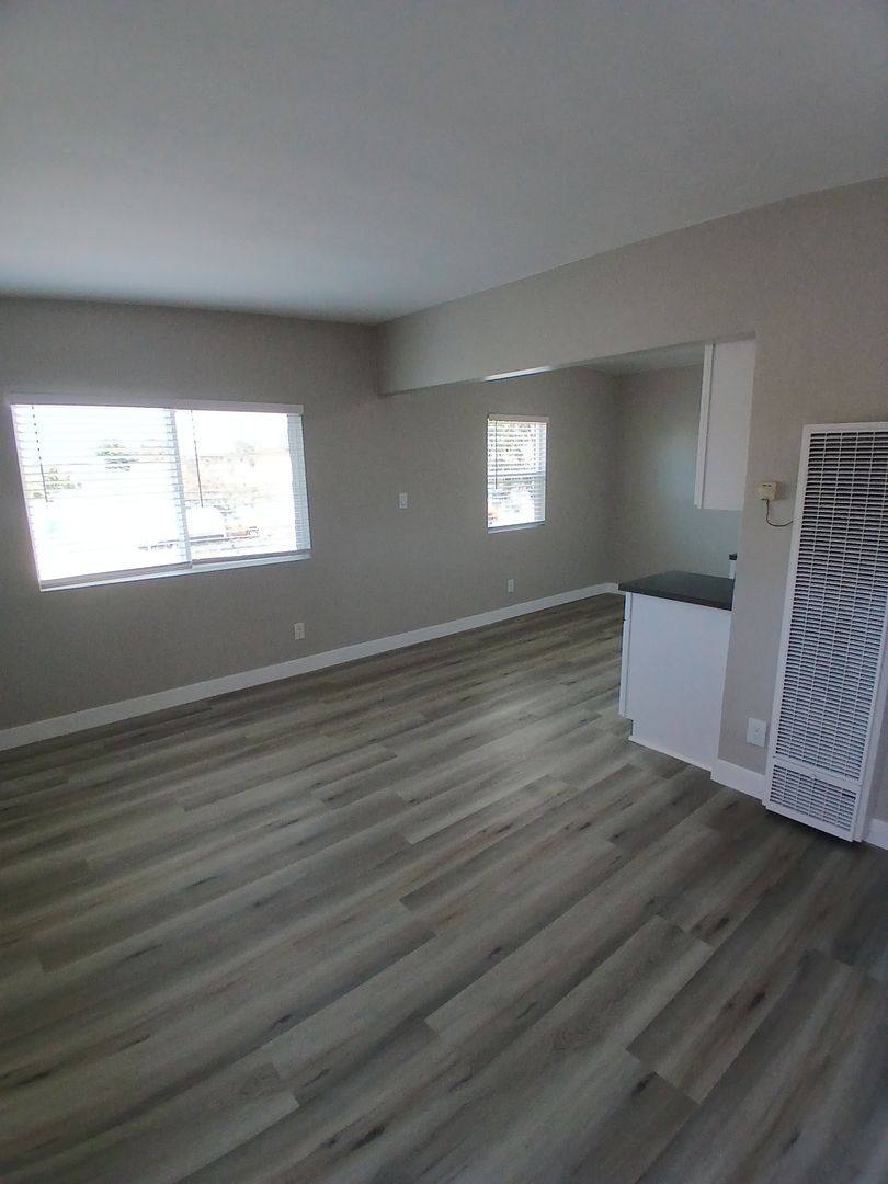 Apartment for rent at 3220 Santa Fe Ave, Long Beach, CA 90810