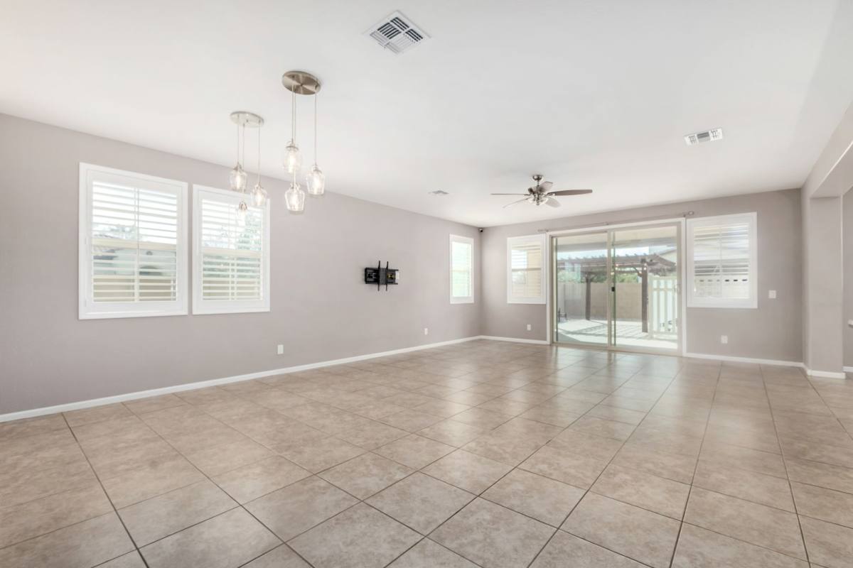 House for rent at 1527 W Windhaven Ave, Gilbert, AZ 85233