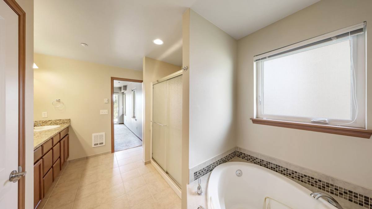 Condo for rent at 3614 Portage Lane, Anacortes, WA 98221