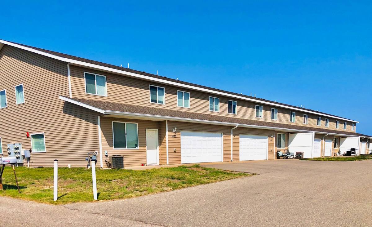 House for rent at 1414 31st Ave SE, Minot, ND 58701