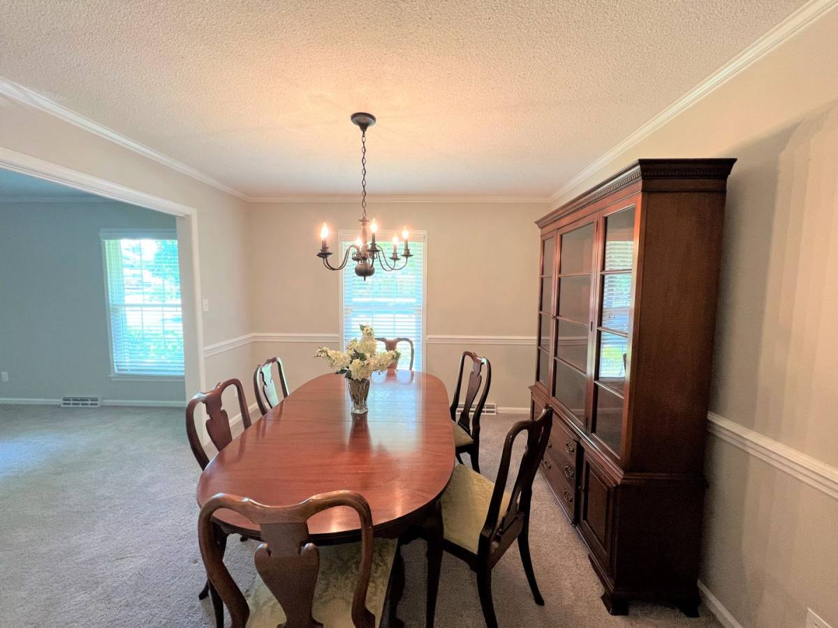 House for rent at 928 Brentwood Dr, Burlington, NC 27215