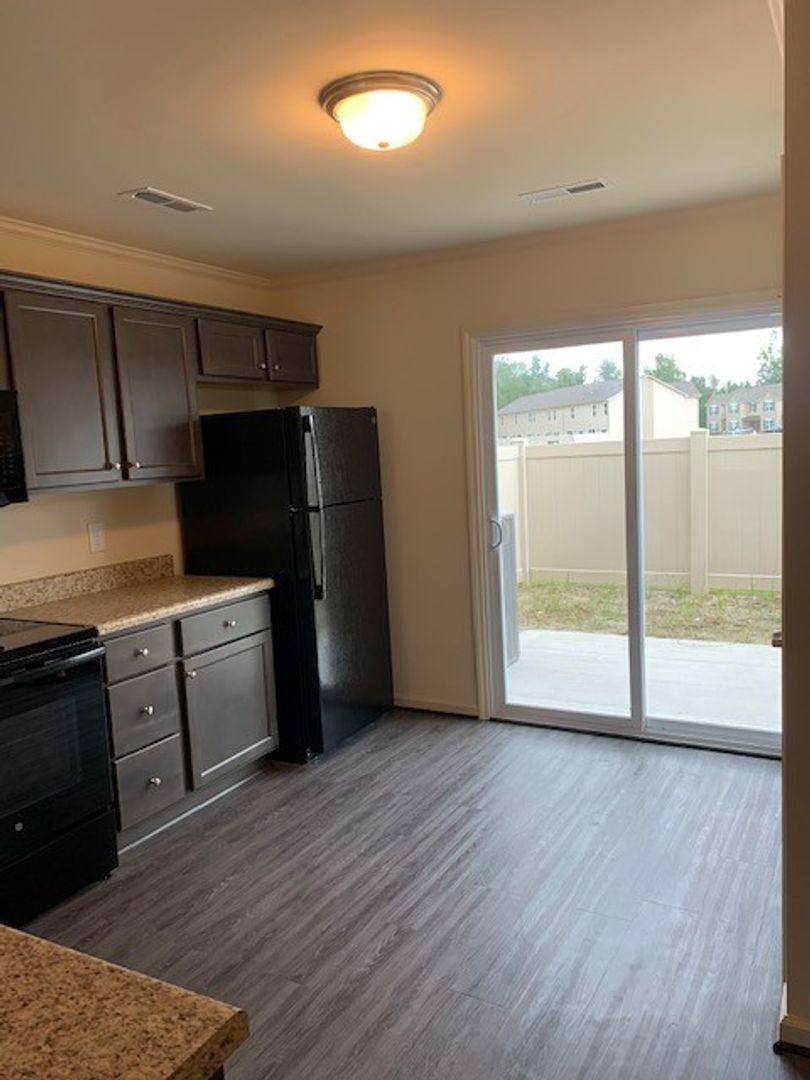 Townhouse for rent at 428 Sullivan Loop Rd, Midway Park, NC 28544