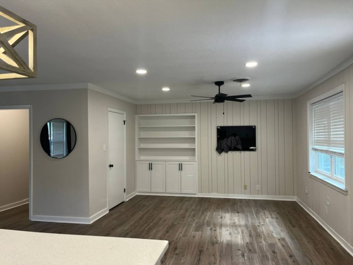 House for rent at 375 Sherwood Forest Blvd, Baton Rouge, LA 70815