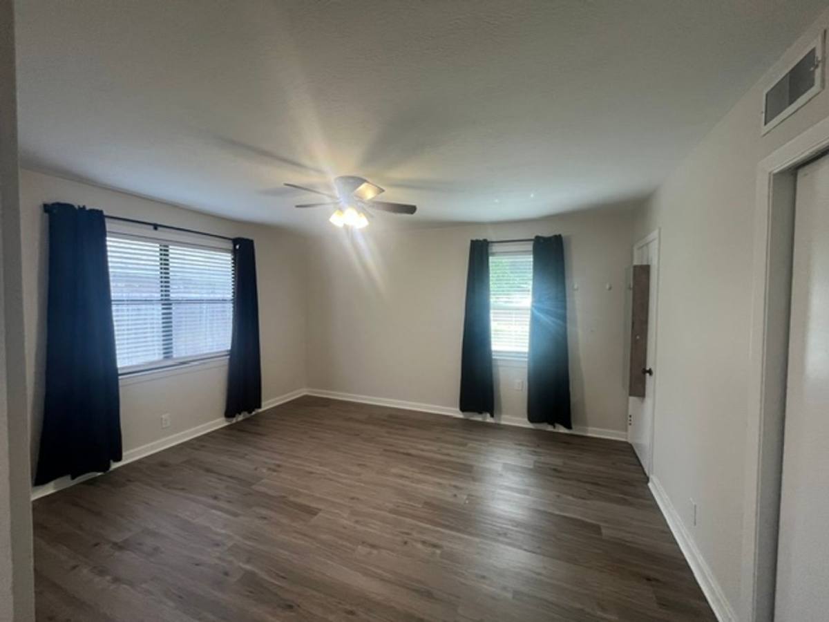 House for rent at 375 Sherwood Forest Blvd, Baton Rouge, LA 70815
