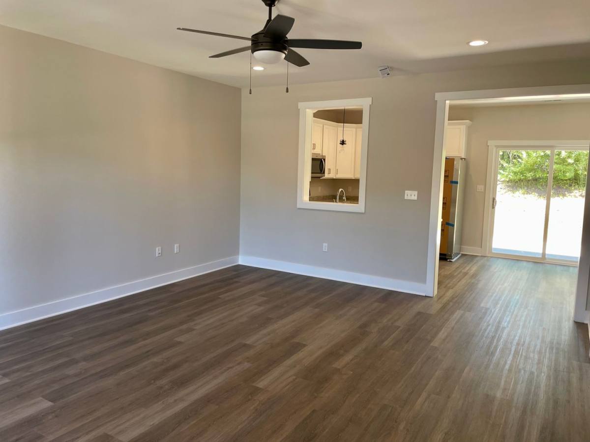Townhouse for rent at 126 Sunburst Villa Dr, Evington, VA 24550