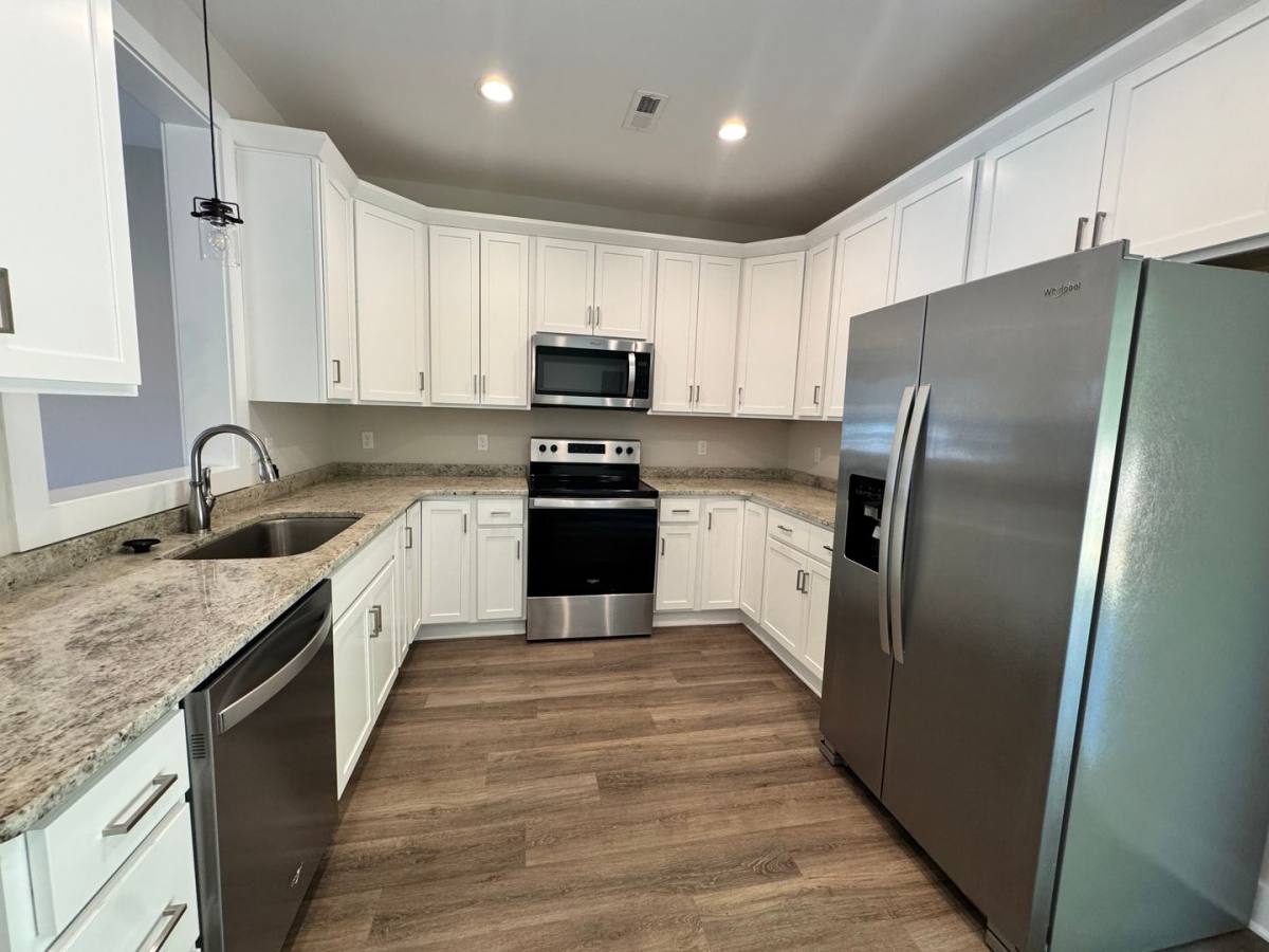 Townhouse for rent at 126 Sunburst Villa Dr, Evington, VA 24550