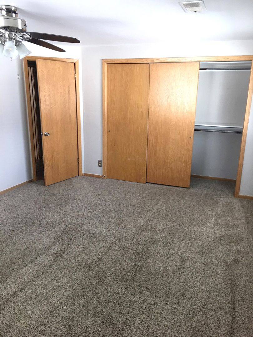Apartment for rent at 6th Ave NW, Watertown, SD 57201
