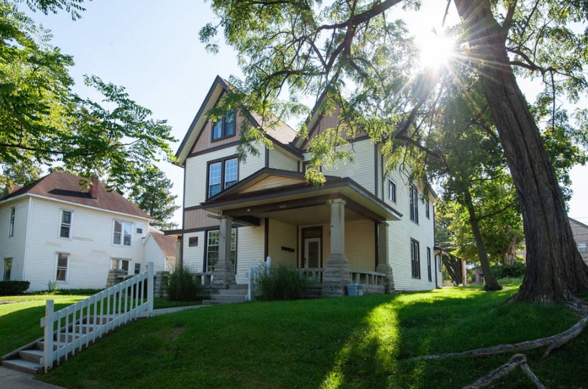 Apartment for rent at 515 N Washington, Bloomington, IN 47408