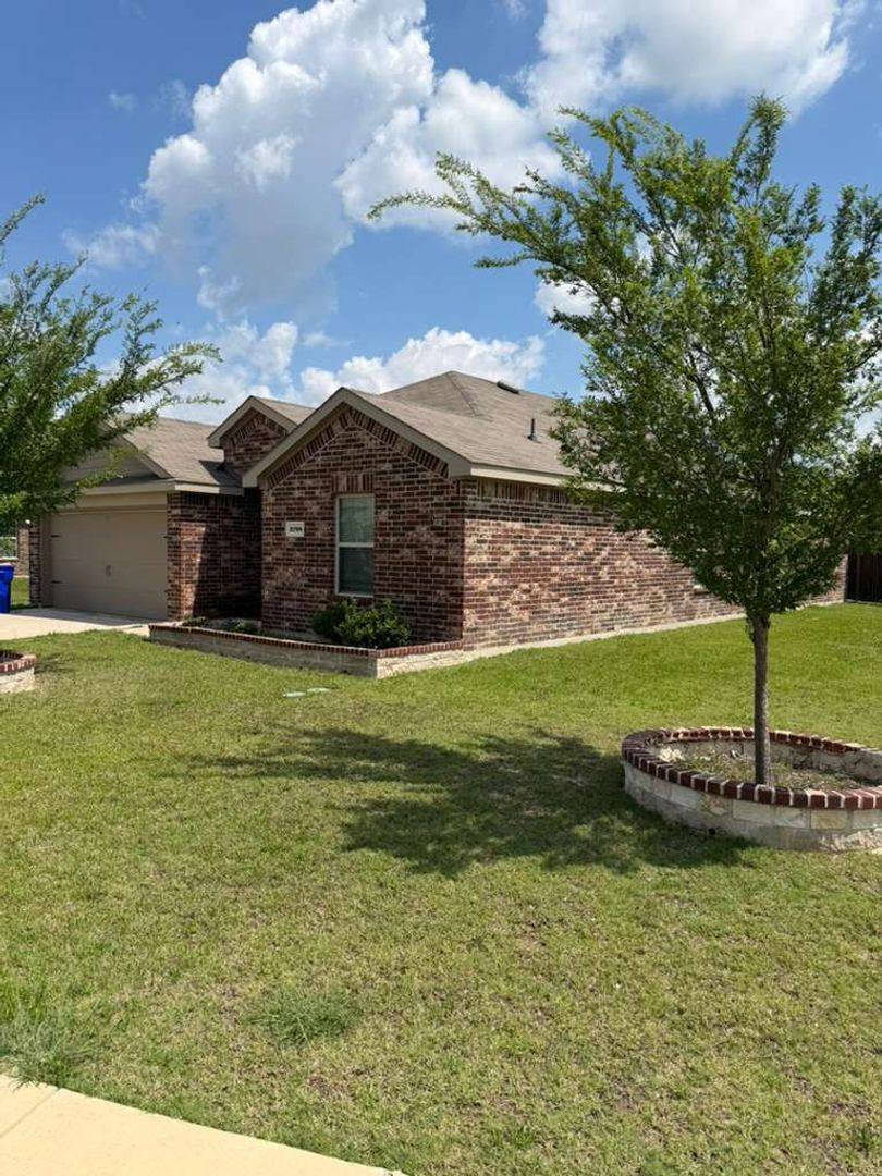 House for rent at 2708 Corbo Dr, Seagoville, TX 75159