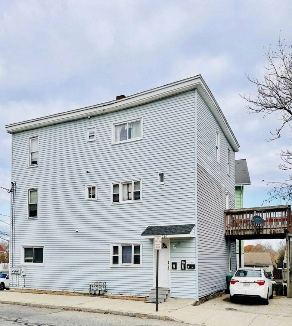 Apartment for rent at 220 Logee St, Woonsocket, RI 02895
