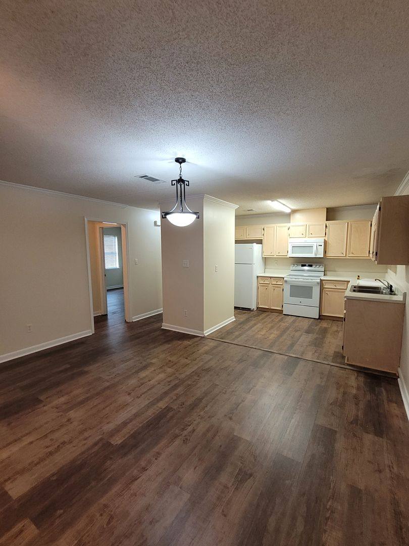 House for rent at 104-B Embleton Court, Albany, GA 31721
