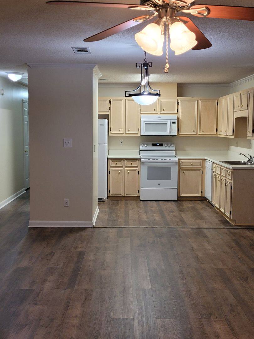 House for rent at 104-B Embleton Court, Albany, GA 31721