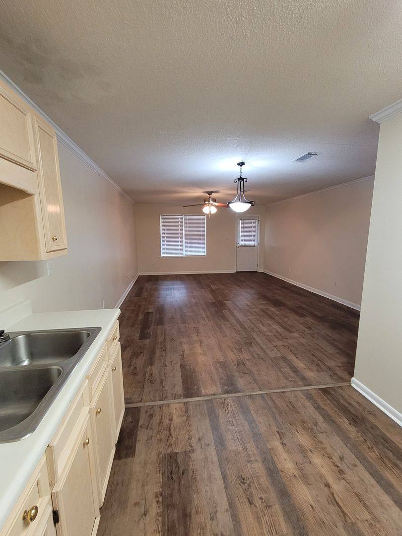House for rent at 104-B Embleton Court, Albany, GA 31721