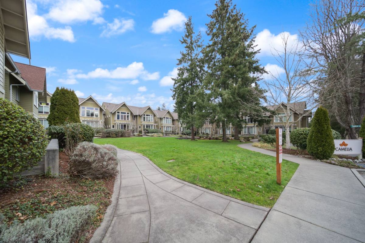 Apartment for rent at 325 Tormey Lane NE, Bainbridge Island, WA 98110