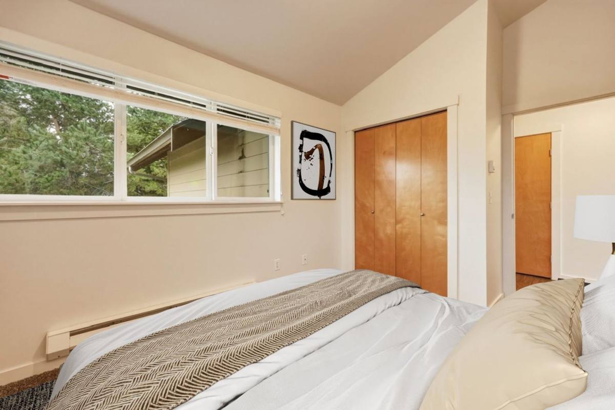 Apartment for rent at 325 Tormey Lane NE, Bainbridge Island, WA 98110