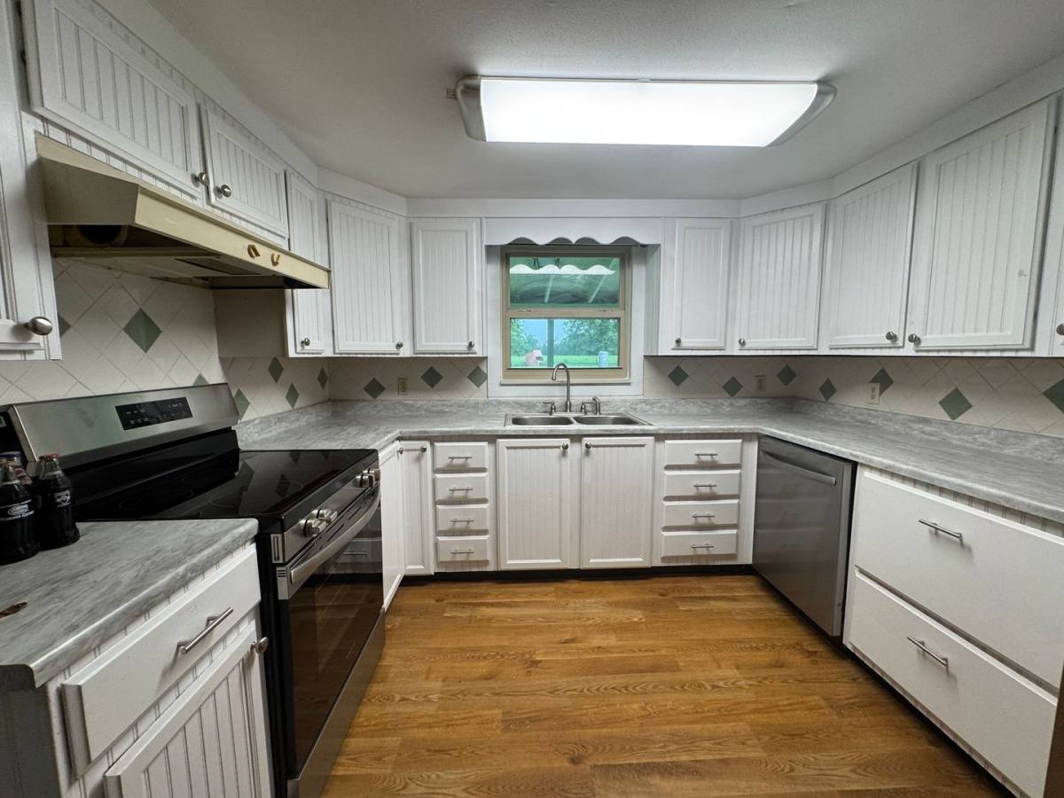 House for rent at 17588 County Rd, Live Oak, FL 32060